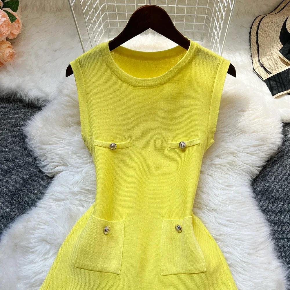 Chic Fashion 2025 Summer Pleated Short Dress Women O-neck Slim Waist A-line Party Dress Streetwear Lady Outfits Vestido