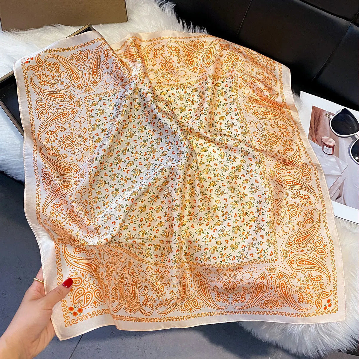 2025 New Fashion 70X70cm Women's Scarf Silk Paisley Print Scarf Square Shawl Decorative Headband Neck Luxury Design Bandana