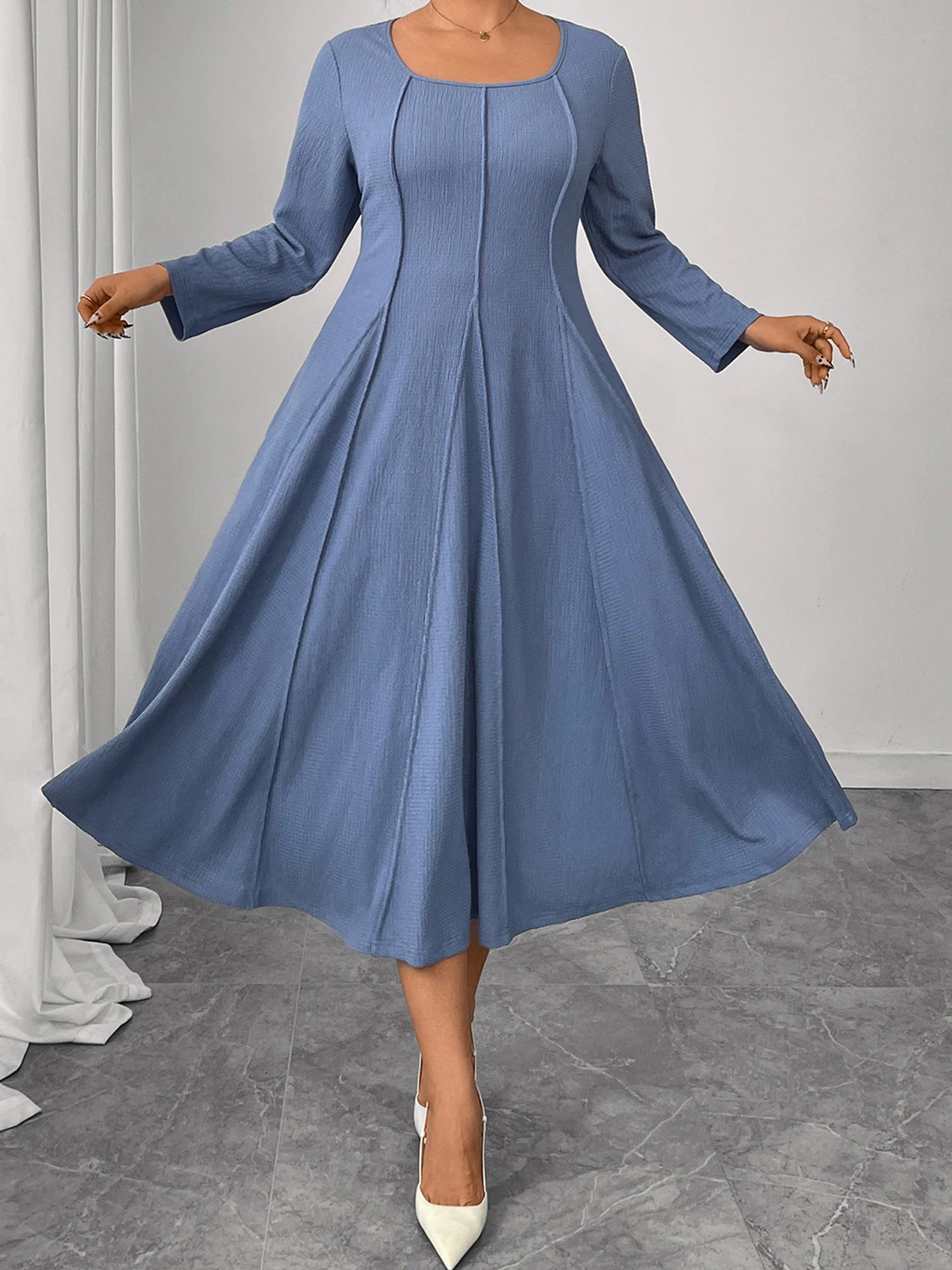 Women s Plus Size Maxi Dress with V-Neck and Floral Print Elegant Long Sleeve A-Line Dress for Casual and Workwear