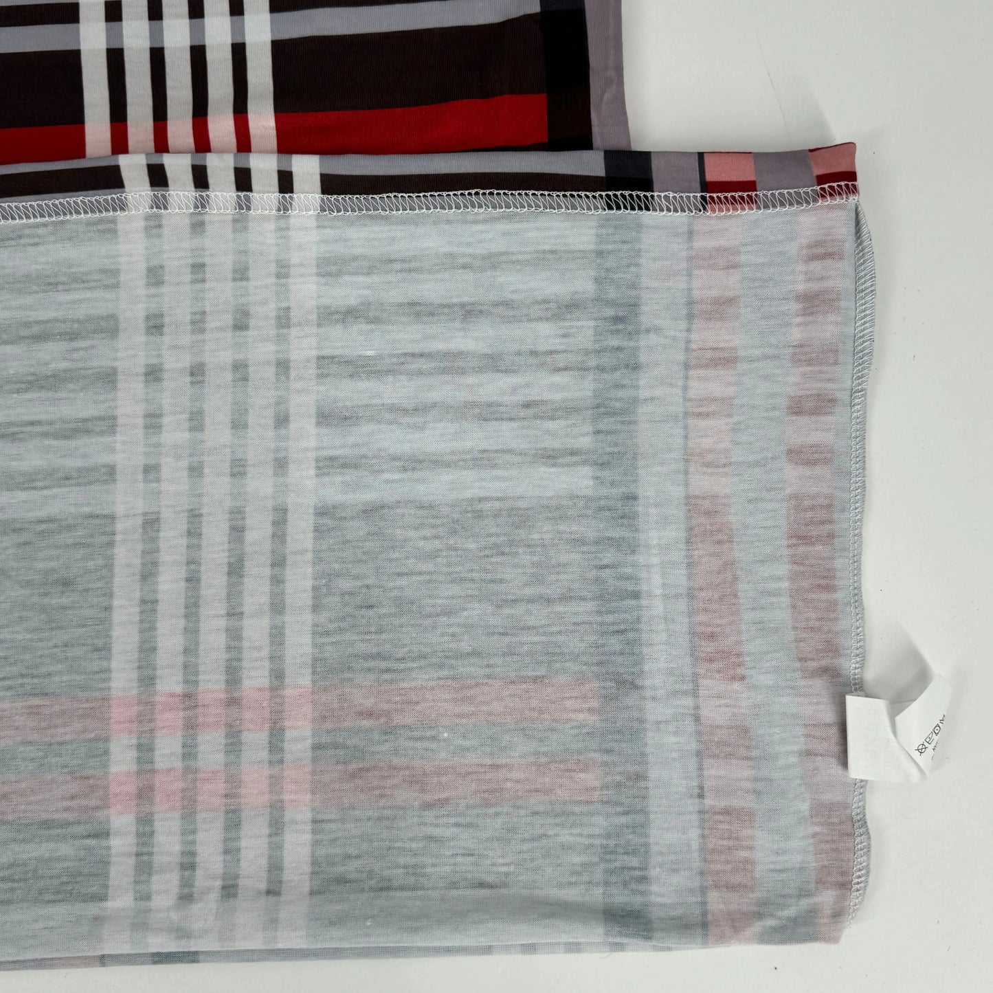 Large size fashionable casual women's clothing, slim, loose and comfortable striped print, V-neck fashion women's clothing