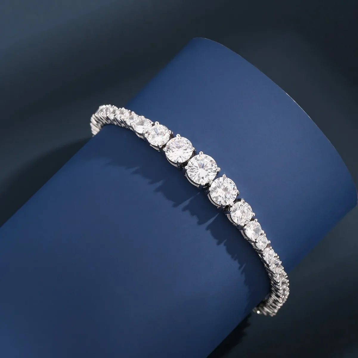 Hot Selling S925 Silver Accessories Simple Personality Inlaid Zircon Bracelet Bracelet Fashion Light Luxury Necklace