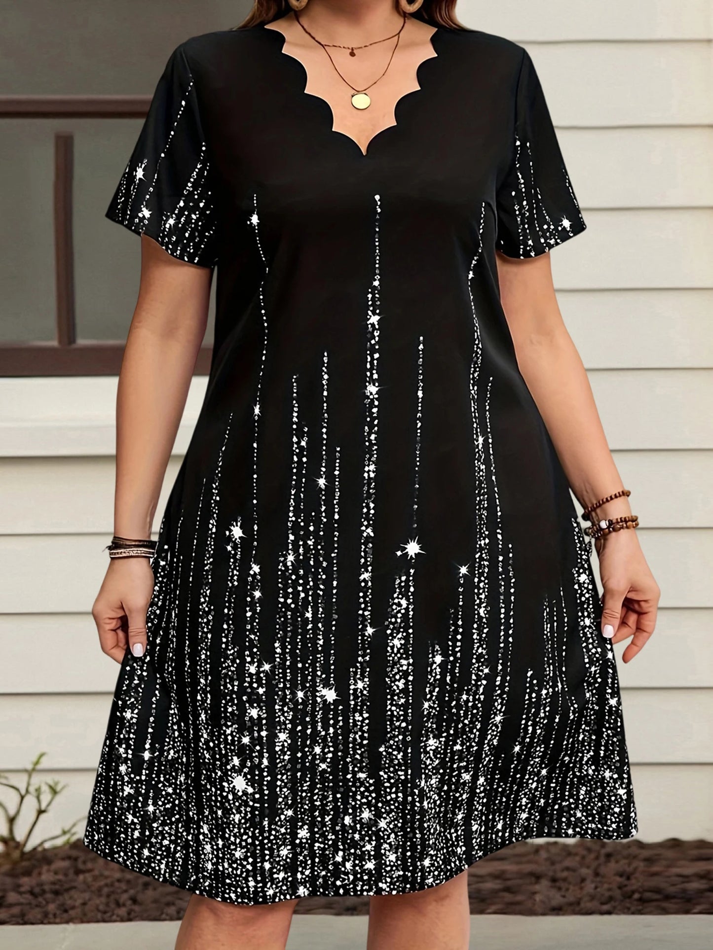 Plus Size Women s Casual Summer Dress with Fashionable Print Scallop Trim V Neck and Short Sleeves - Loose A-line Style