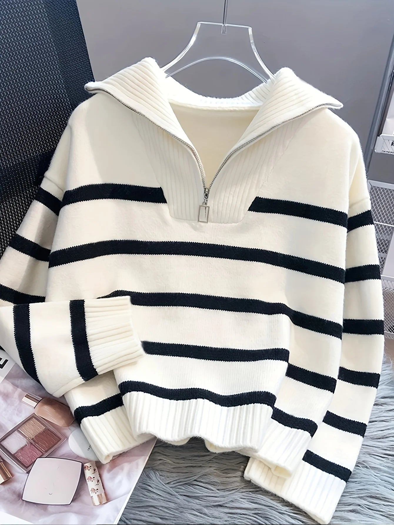 Autumn and Winter New Fashion Woman Sweater Thickened Zipper Striped Undershirt Short Pullover Top Women's Clothing
