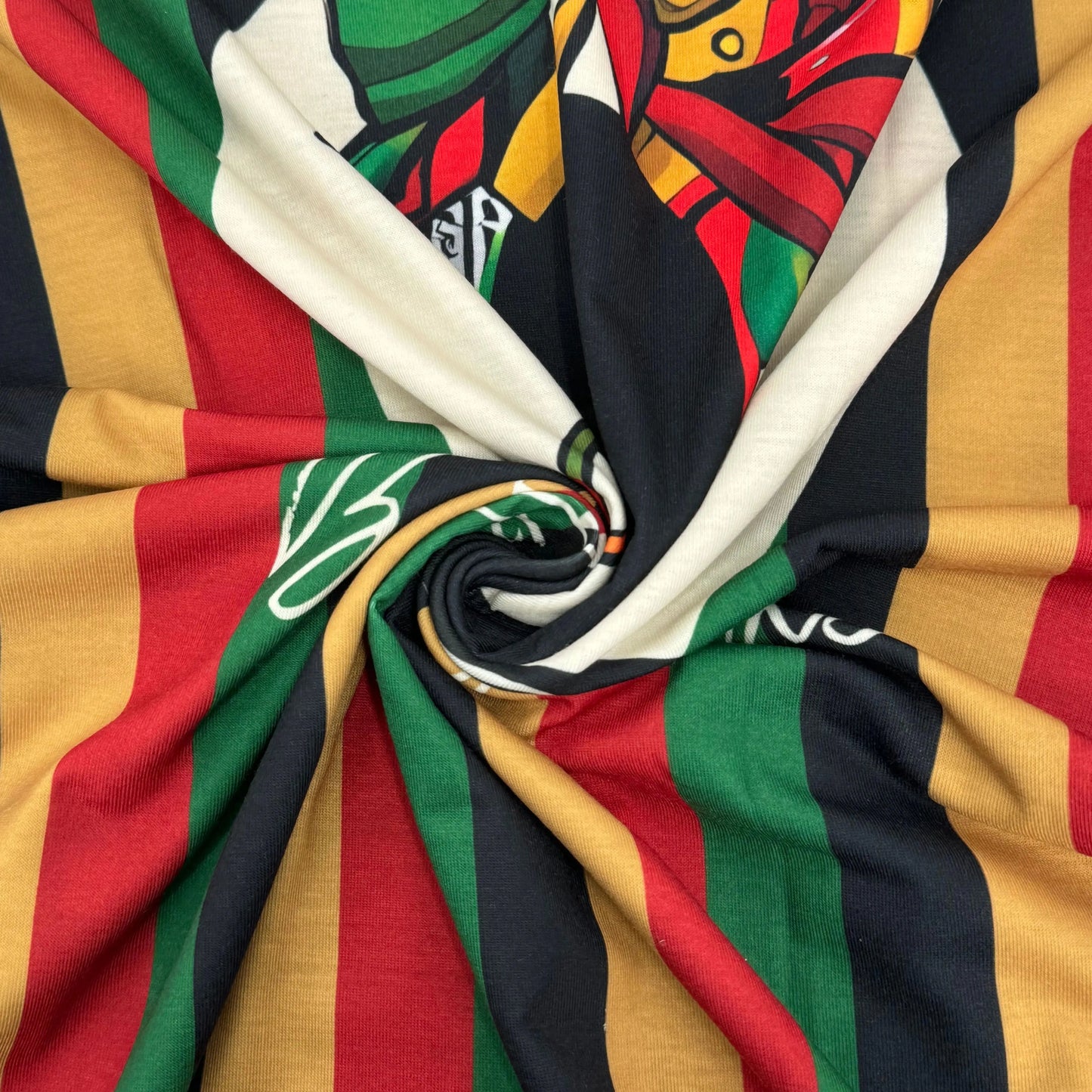 Large size casual and fashionable style stripes women's multi-color digital letter printing short-sleeved V-neck loose fit comfo