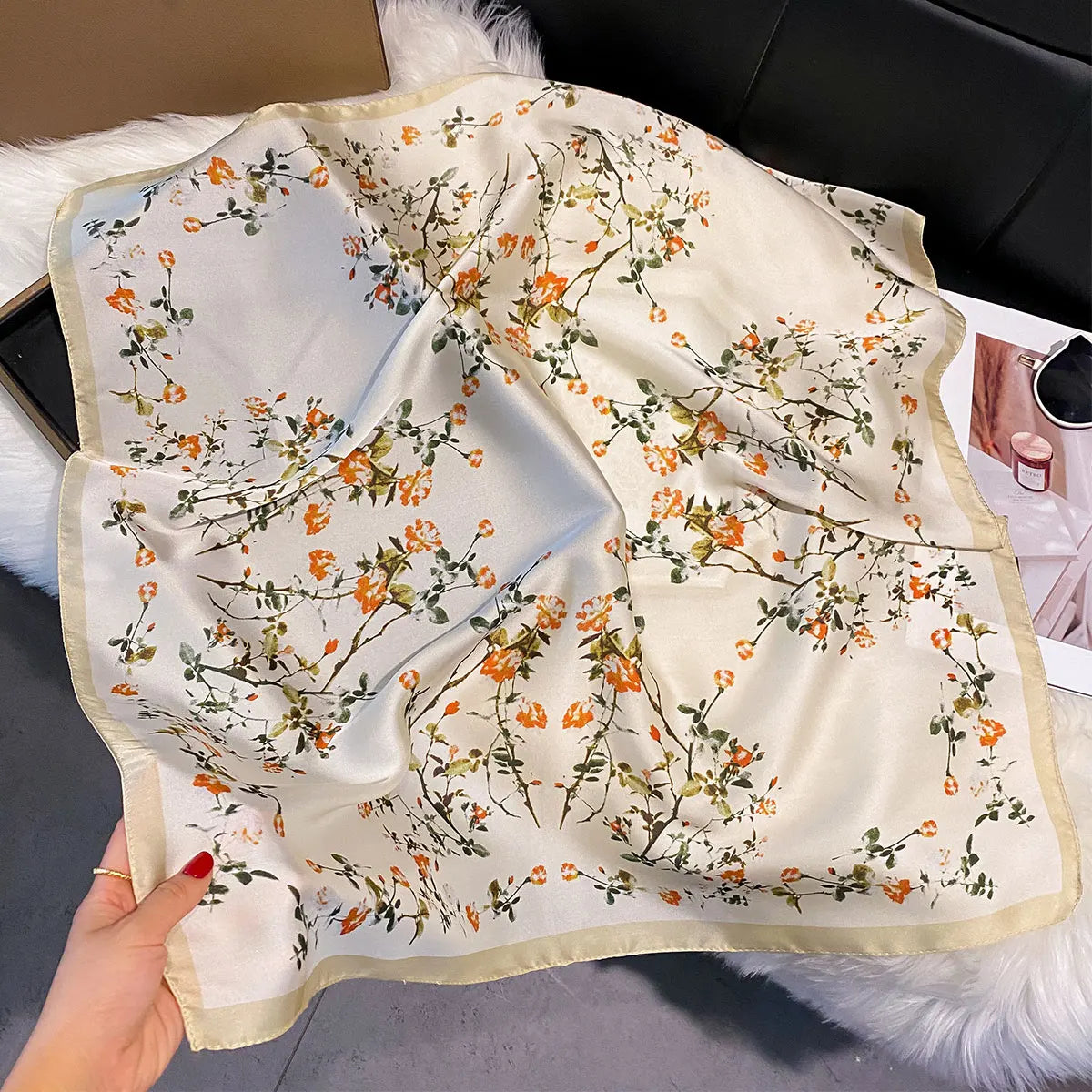 2025 New Fashion 70X70cm Women's Scarf Silk Paisley Print Scarf Square Shawl Decorative Headband Neck Luxury Design Bandana