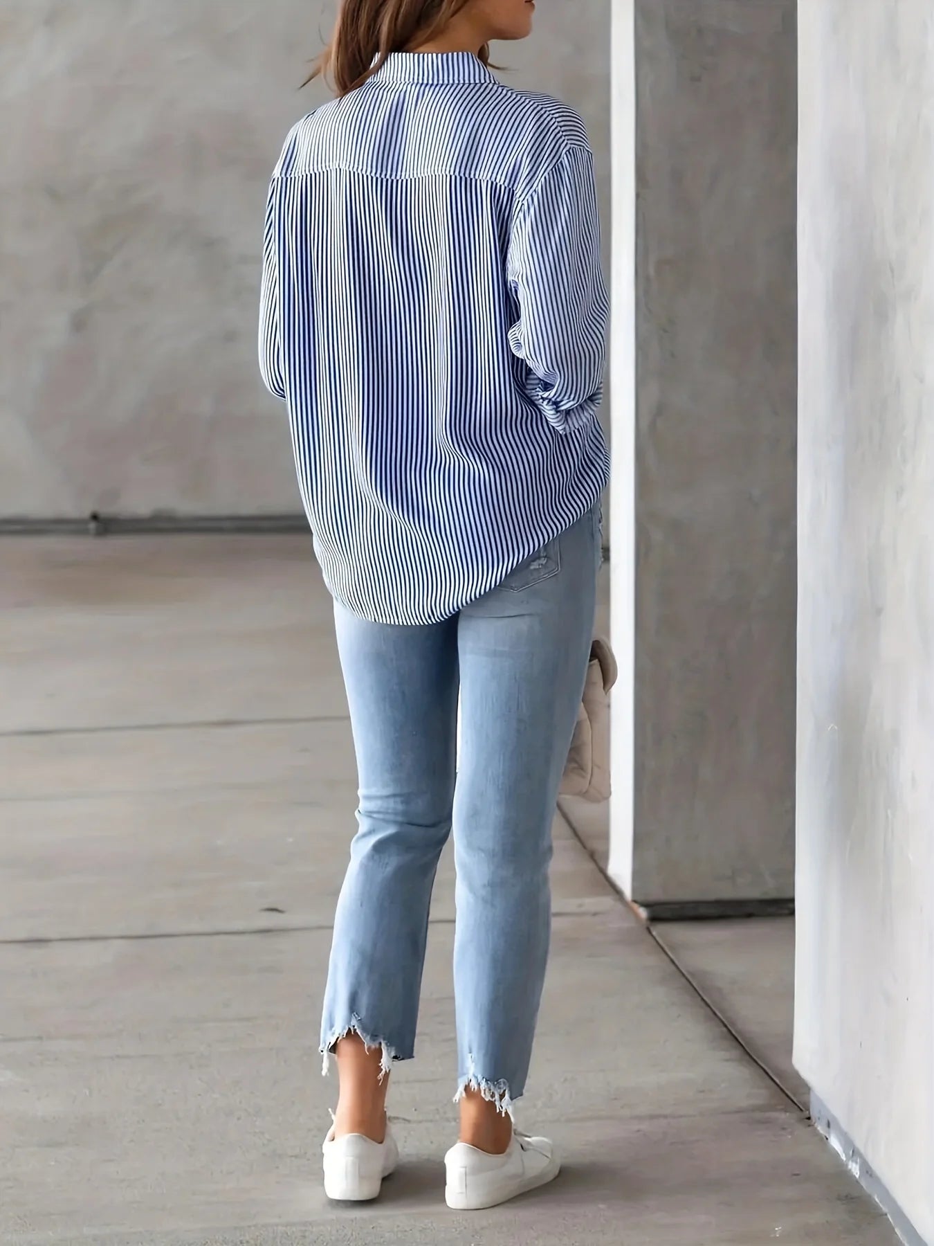 Women's striped shirt with pockets-long sleeves, casual and comfortable, suitable for all seasons