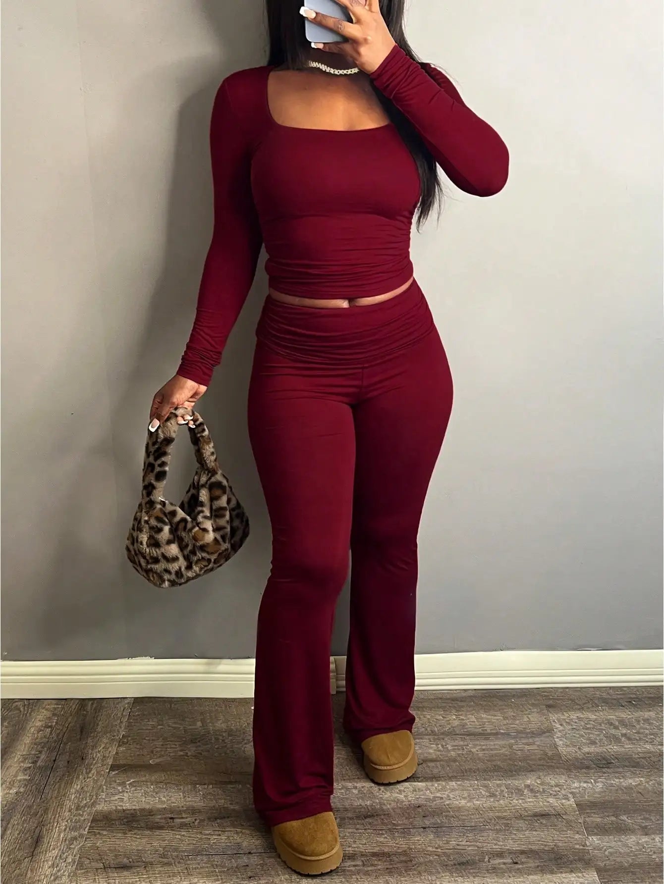 2025 latest women's two-piece set casual comfortable square neck long sleeve top and solid color pants