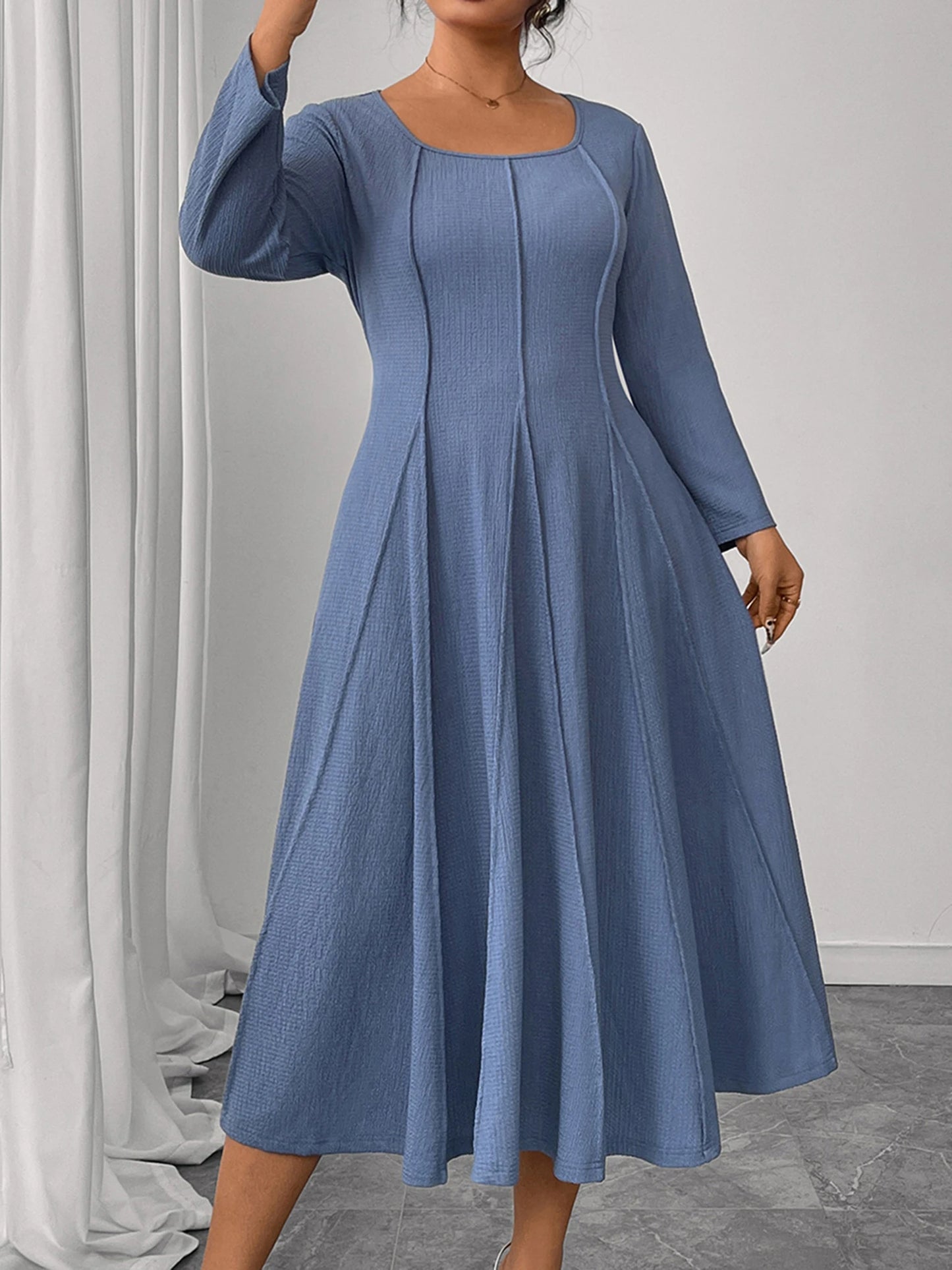 Women s Plus Size Maxi Dress with V-Neck and Floral Print Elegant Long Sleeve A-Line Dress for Casual and Workwear