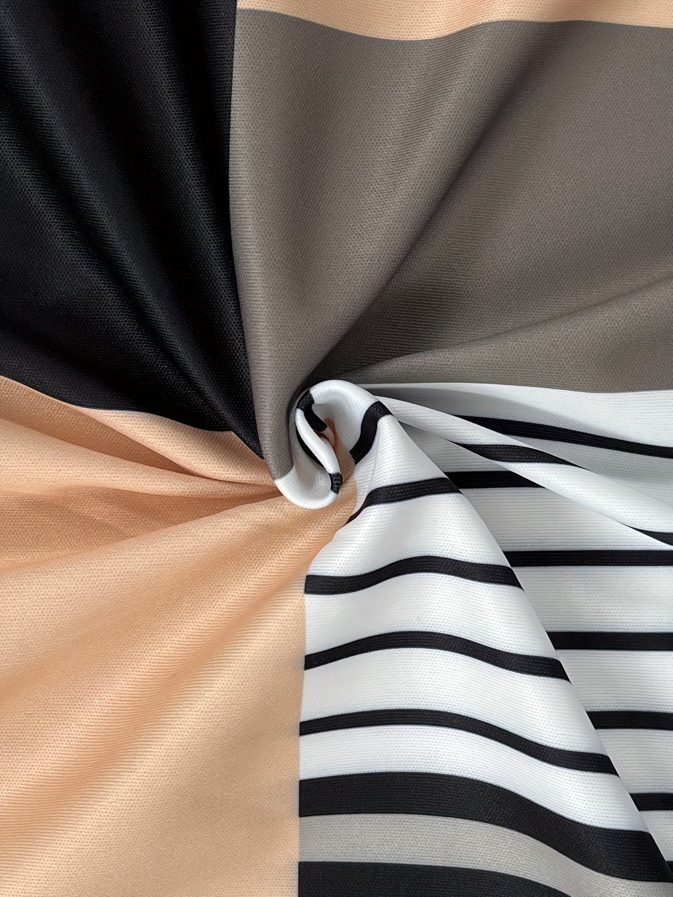 [All-Season Comfort Apparel] Geometric Color Block | Men's Casual Polo Shirt - V-Neck, Zip-Up, Loose Fit