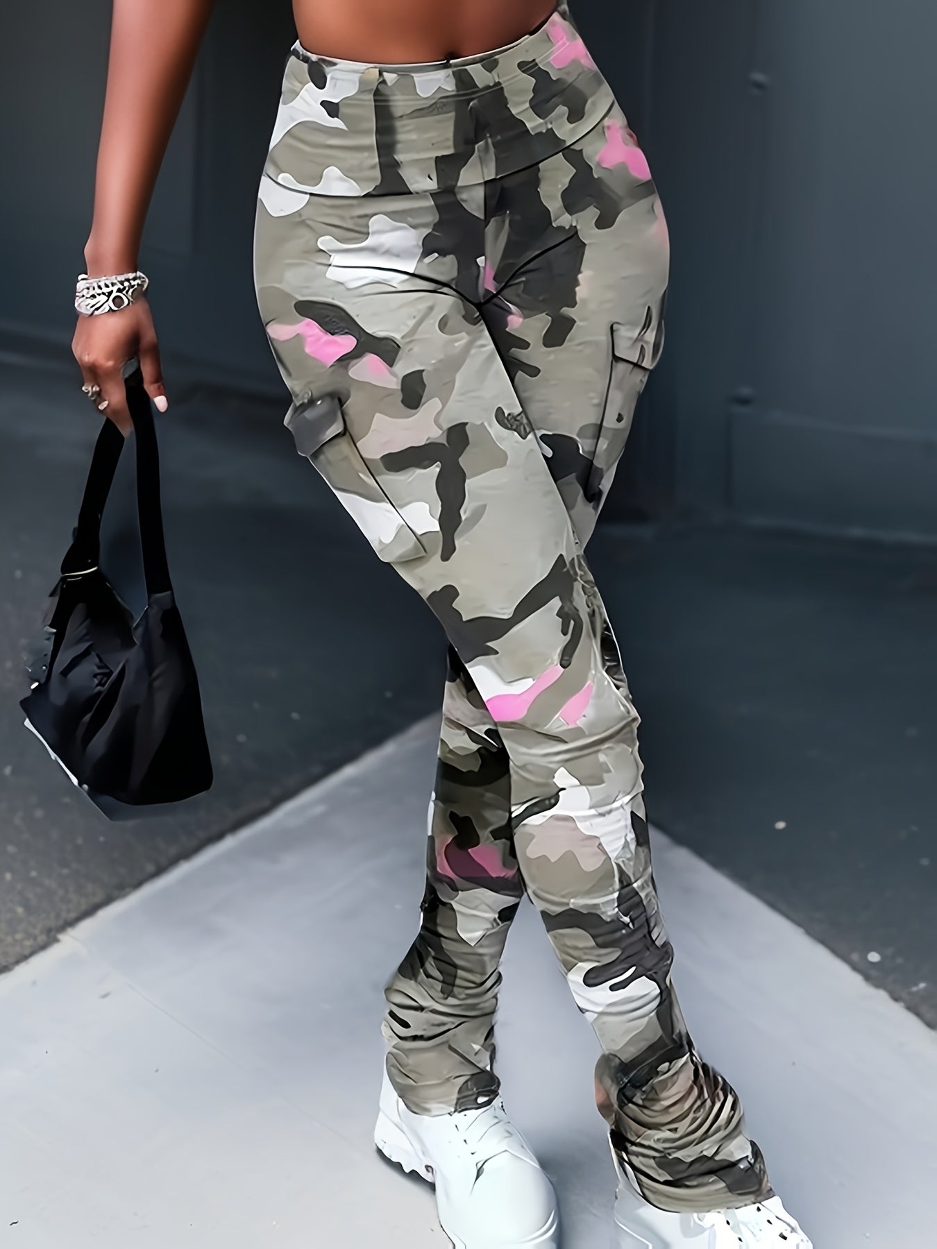[Sexy Camo Cargo Pants] High-Waisted Sexy Women's Camo Print Stretchy Flare Cargo Pants | Elastic Waistband, Comfortable & Stylish for Casual Wear, Spring/Summer Fashion, with Pockets