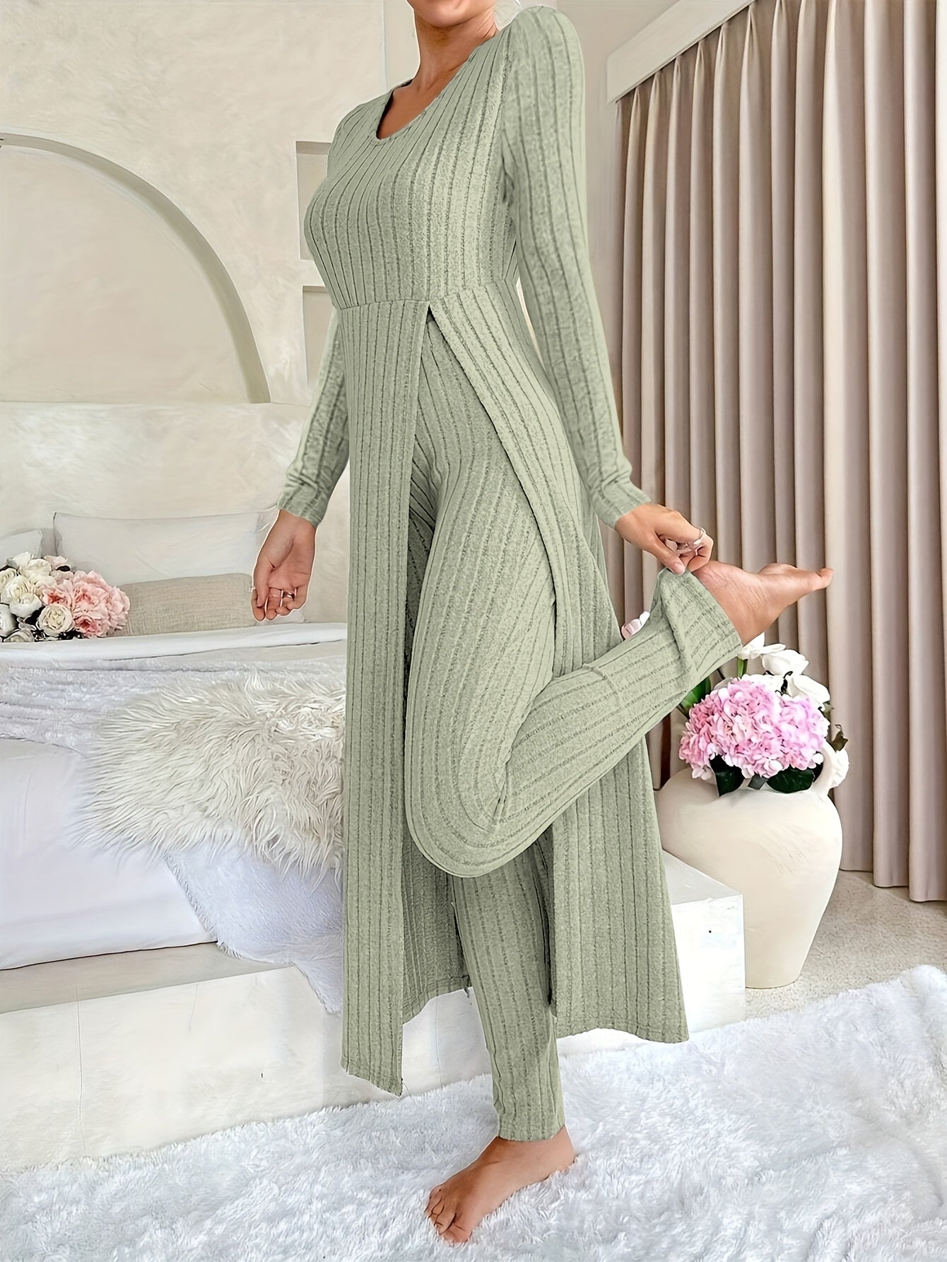 [Plaid Two-Piece] Two-Piece Set Round Neck Split Long Sleeve Top and Pants | Design Sensation with Plaid Spring/Autumn Style