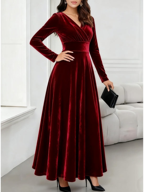 New Velvet Dress for Autumn And Winter with Long Sleeves And a Flared V-Neck Design
