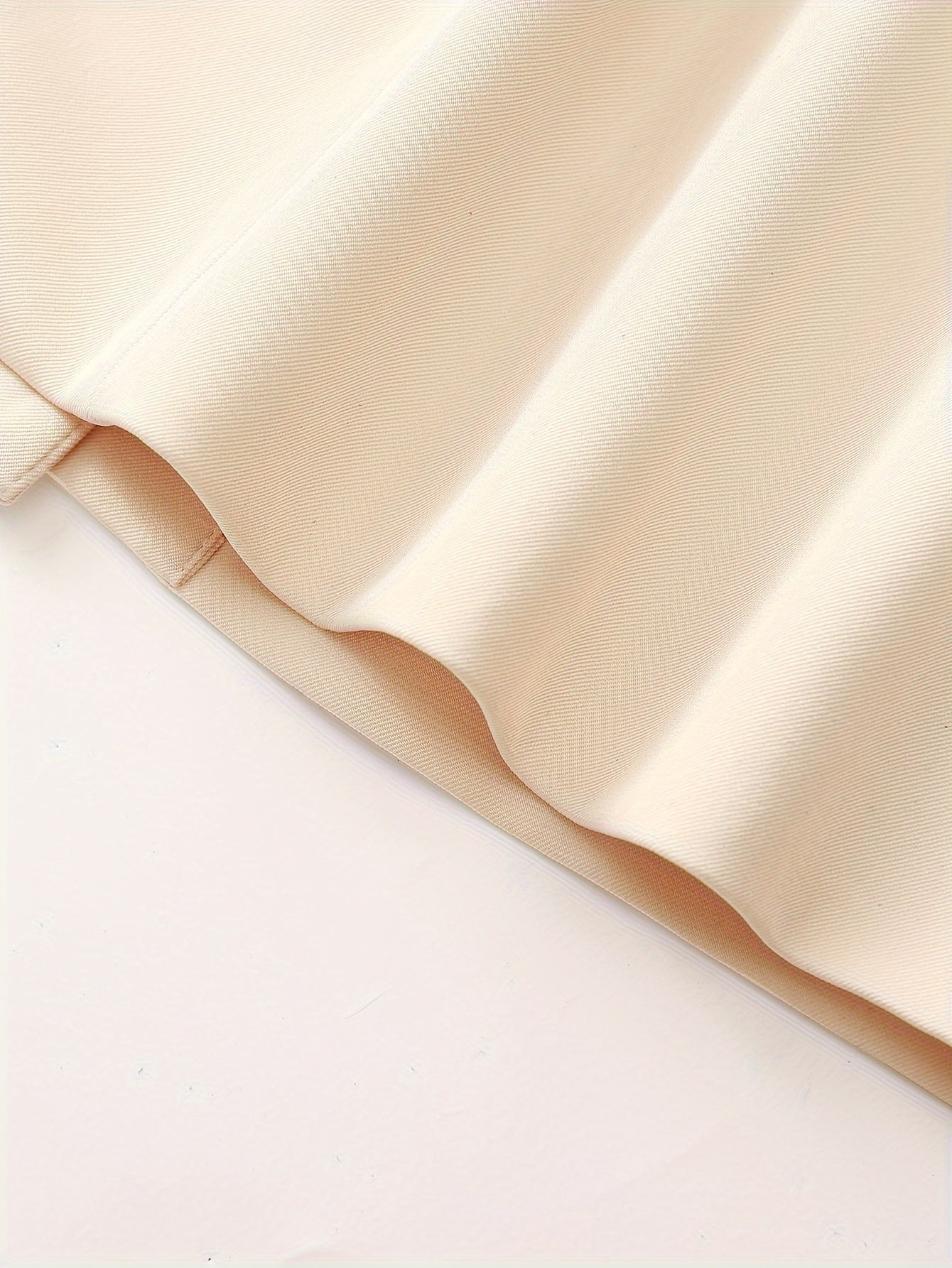 [Elegant Blazer] Elegant Long Double-Breasted Blazer | Women's Solid Color Notch Lapel Regular Fit Urban Style Jacket with Button Front, Long Sleeve for Spring/Fall Office & Casual Wear, Spring Outerwear, Sophisticated Tailor