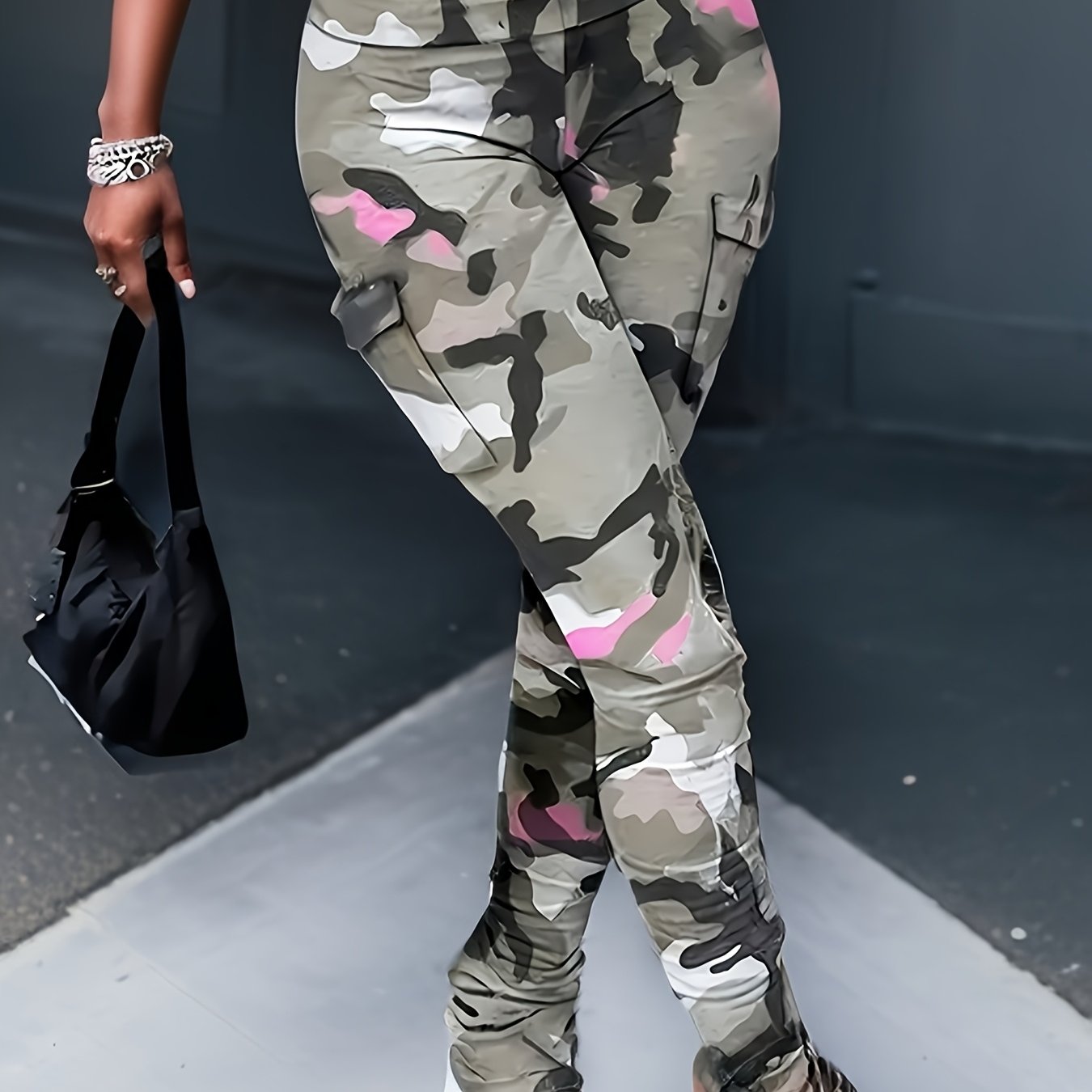 [Sexy Camo Cargo Pants] High-Waisted Sexy Women's Camo Print Stretchy Flare Cargo Pants | Elastic Waistband, Comfortable & Stylish for Casual Wear, Spring/Summer Fashion, with Pockets