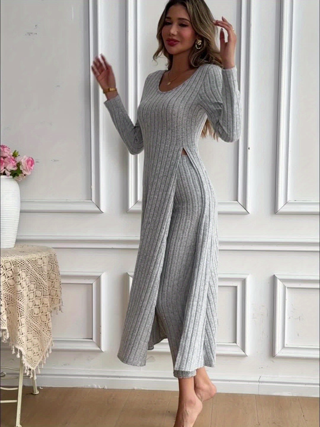 [Plaid Two-Piece] Two-Piece Set Round Neck Split Long Sleeve Top and Pants | Design Sensation with Plaid Spring/Autumn Style
