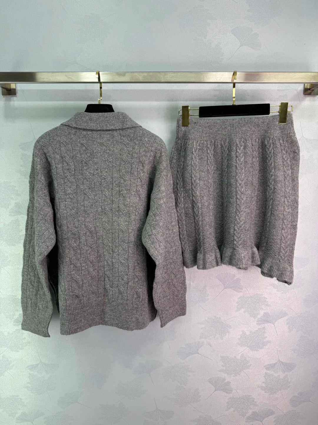 2025 Early Autumn New Polo Collar Twisted Flower Knitted Long Sleeve Top Knitted Half Skirt Set Wool Yarn Weaving 376