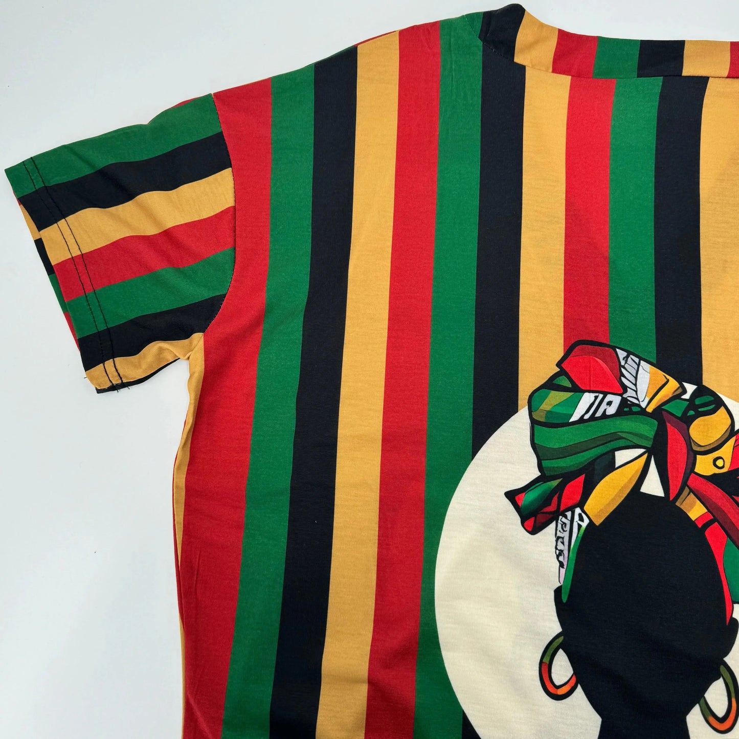 Large size casual and fashionable style stripes women's multi-color digital letter printing short-sleeved V-neck loose fit comfo