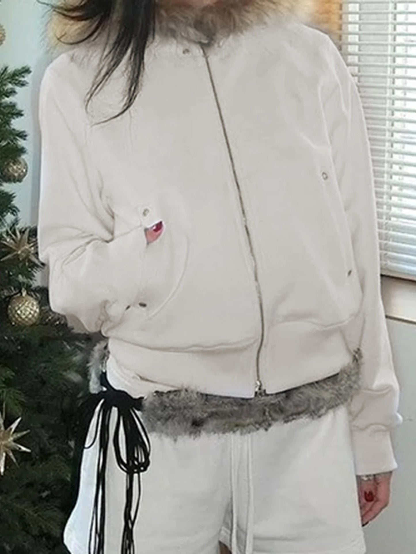 Women s Winter Warm Hooded Coat with Faux Fur Trim Long Sleeve Zipper Hoodie Jacket with 2 Pockets and Plush Lining