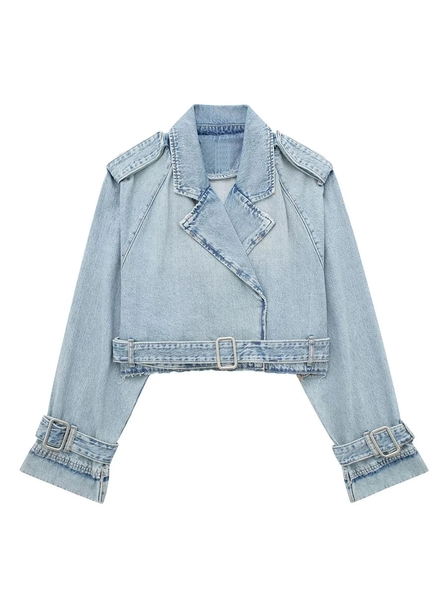 Stylish Women s Denim Jacket for Autumn Fashionistas with a Flawless Fall Look