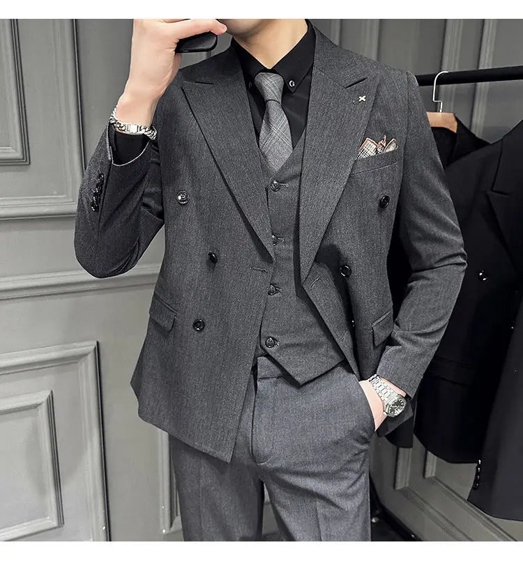 Men's 3 Piece Double‑Breasted Suit Set Slim Fit Solid Color Business Casual Wedding Party Jacket Vest Pants Male Formal Outfit