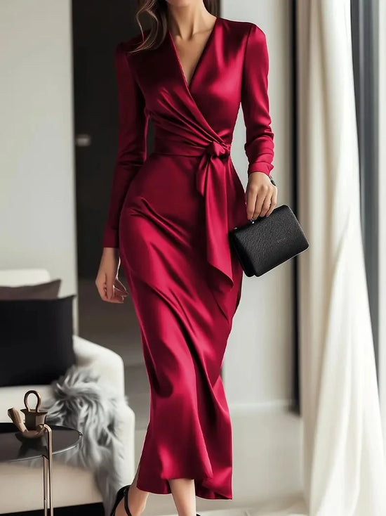 Autumn temperament goddess Hepburn style long-sleeved lace-tight waist dress for women