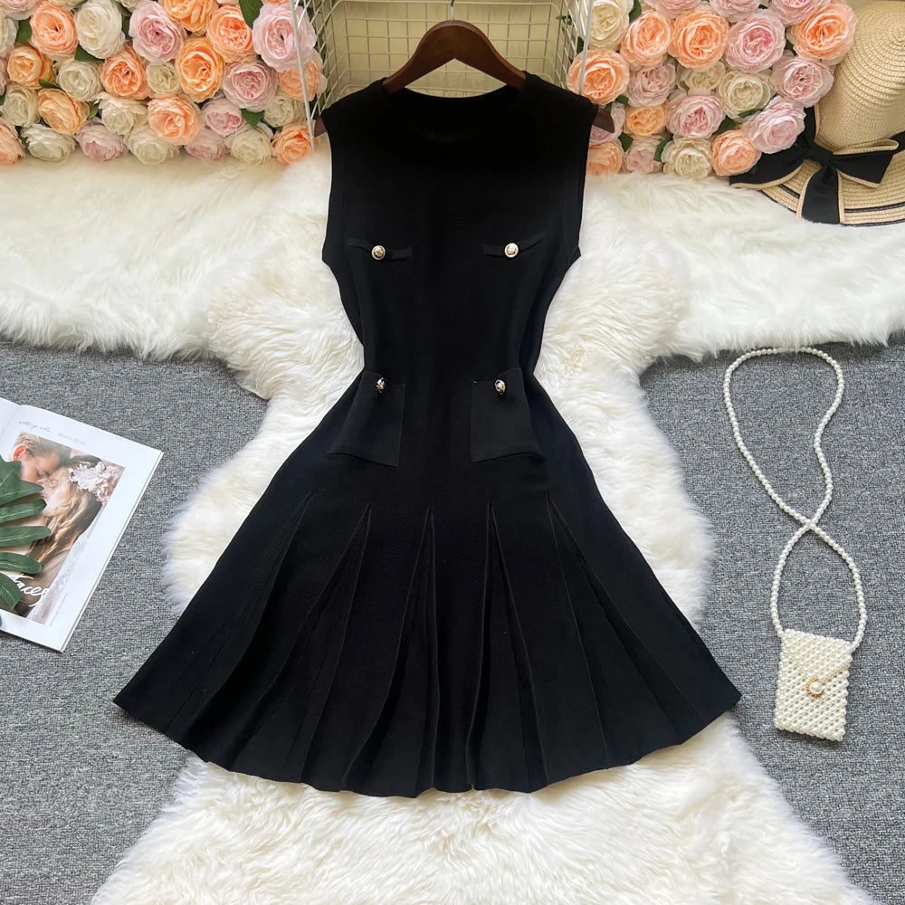 Chic Fashion 2025 Summer Pleated Short Dress Women O-neck Slim Waist A-line Party Dress Streetwear Lady Outfits Vestido