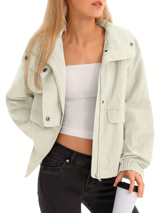 Fisoew Womens Cropped Jacket Zip Up Lightweight Hooded Trench Coat Active Outdoor Windbreaker Raincoat with Pockets