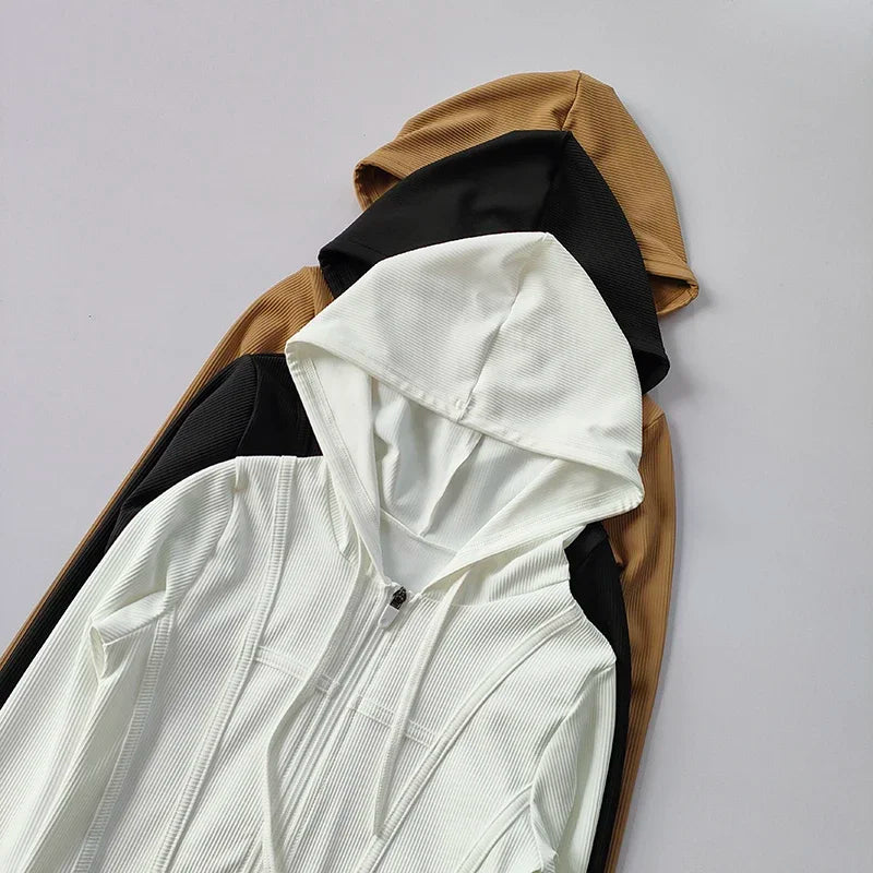 Women's Yoga Coat Short Sports jacket Fitness  Yoga Shirt Cycling Running Coats Zipper jacket Hooded Long Sleeve Sports Jacket