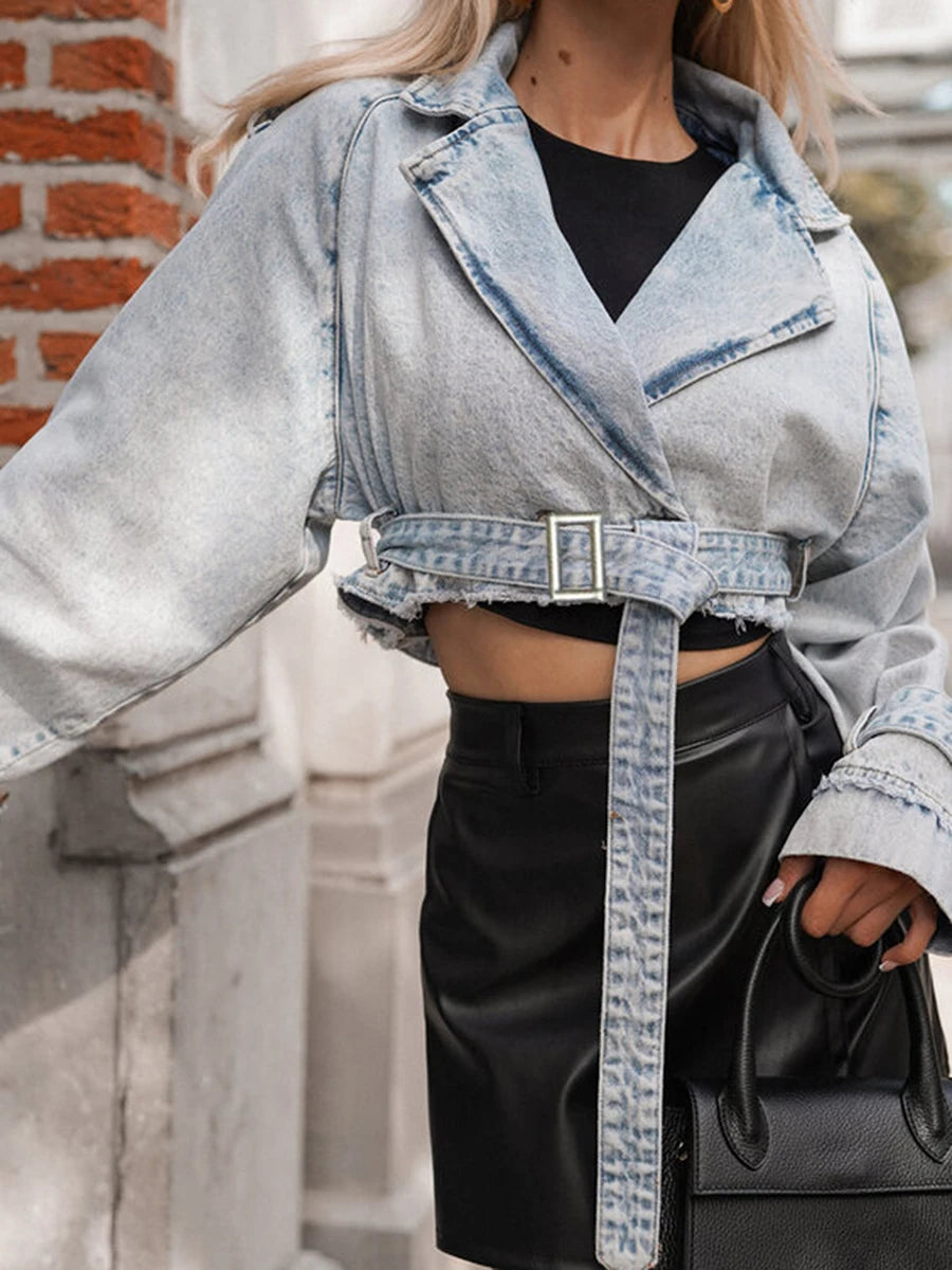Stylish Women s Denim Jacket for Autumn Fashionistas with a Flawless Fall Look